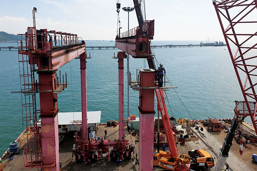 4 RTG Dismantling, Trasnfer & Re-erection in Thailand